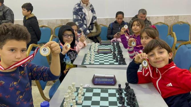 Rosatom Mersin Bölge Satranç Turnuvası devam ediyor