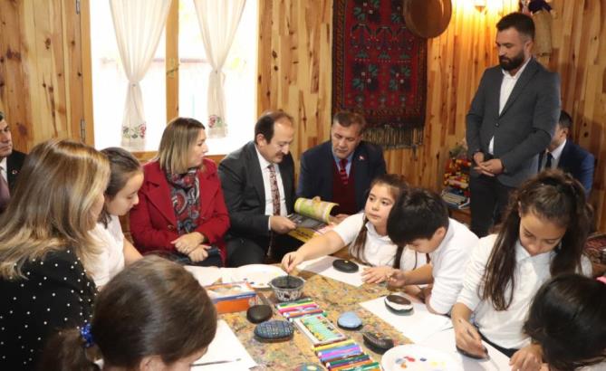 Milli Eğitim Müdürü Koca’dan masal evine davet