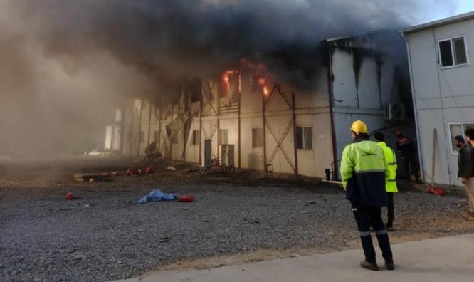 İşçilerin kaldığı yatakhanede çıkan yangın korkuttu