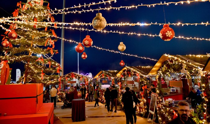 Mersin’de yeni yıl coşkusu erken başladı
