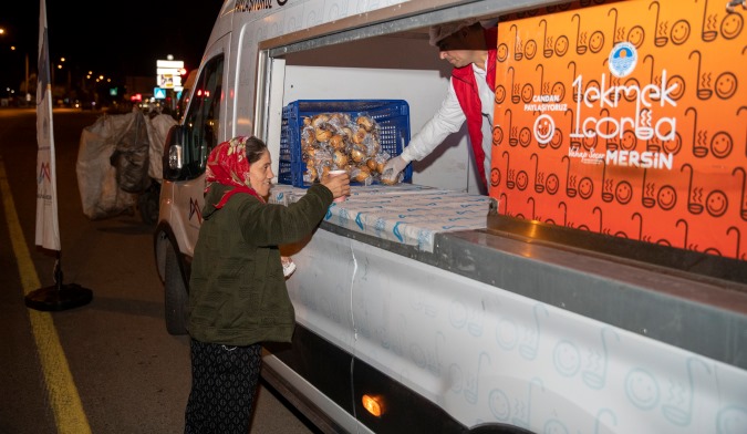 Tarım işçilerinin sabah çorbası Büyükşehir’den