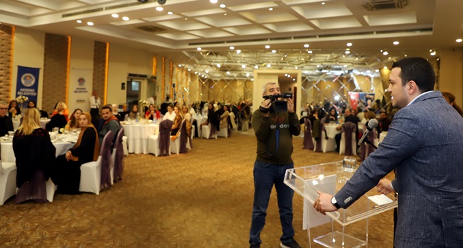 Akdeniz Belediyesi’nde ‘Öğretmenler Günü’ buluşması