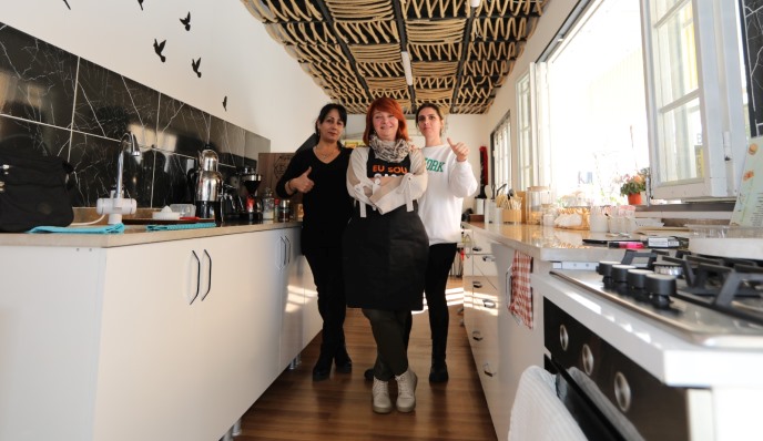 Mezitli Belediyesinin kadın girişimcilere desteği sürüyor