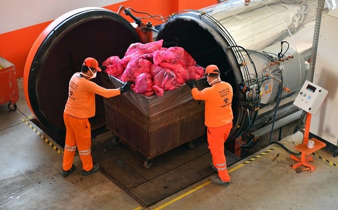 Mersin’de katı atıklardan 65 milyon KW elektrik enerjisi üretildi