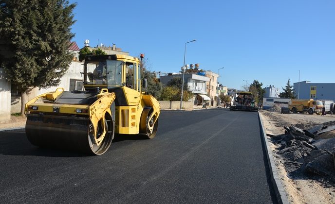 Tarsus’taki Toros Caddesi yenilendi