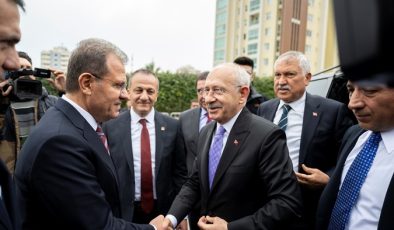 CHP Lideri Kılıçdaroğlu ve Başkan Seçer Mersin’de muhtarlarla bir araya geldi