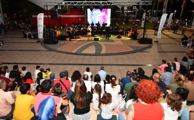 Şehir tiyatrosu yönetim kadrosuna yeni sanatçılar dahil oldu