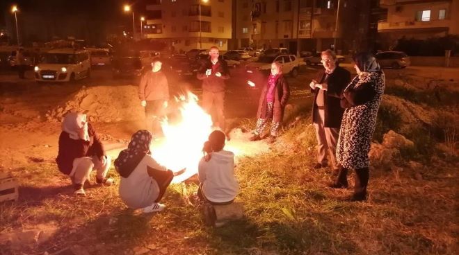 6.4 büyüklüğündeki depreme evde yakalanan vatandaş o anı gözyaşları ile anlattı