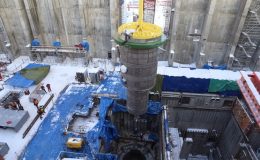 ROSATOM, MBIR araştırma reaktörünün kabını tasarım konumuna yerleştirdi