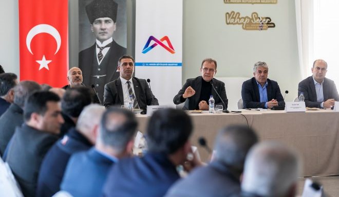 Başkan Seçer, depremin yaşandığı 10 ilin yöre dernek başkanlarıyla buluştu