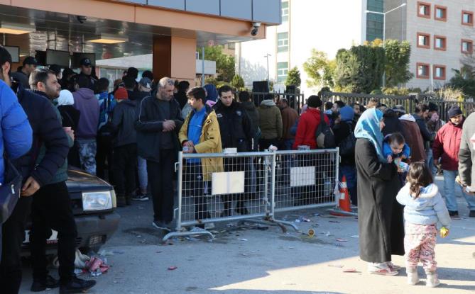 Mersin’e gelen depremzedeler KYK yurtlarına yerleştiriliyor