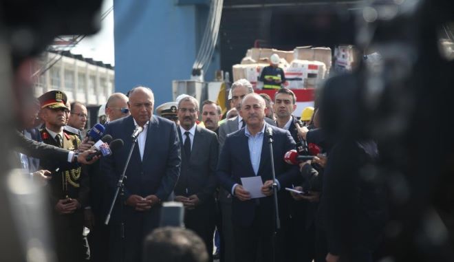 Mısır’dan gelen yardım gemisi Mersin Limanına ulaştı