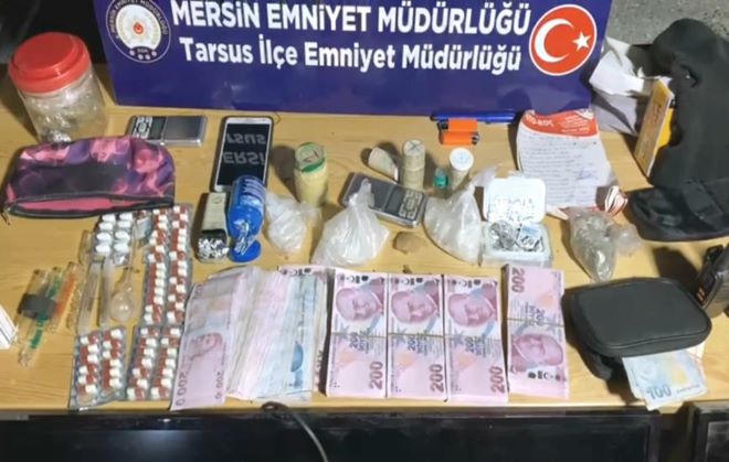 Mersin polisinden suç şebekesine operasyon, gizli oda ortaya çıktı: 5 gözaltı