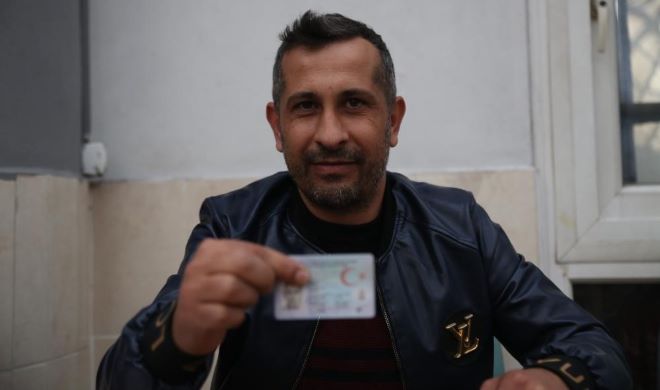 Depremden sağ kurtuldu, sistemde ‘ölü’ oldu