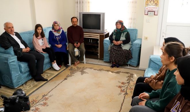 Akdeniz Belediyesi, onkobüs ile kanser hastalarına el uzatıyor