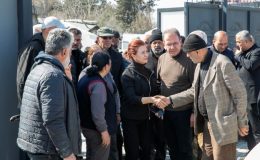 Başkan Seçer, hafta sonunu deprem bölgelerinde geçirdi