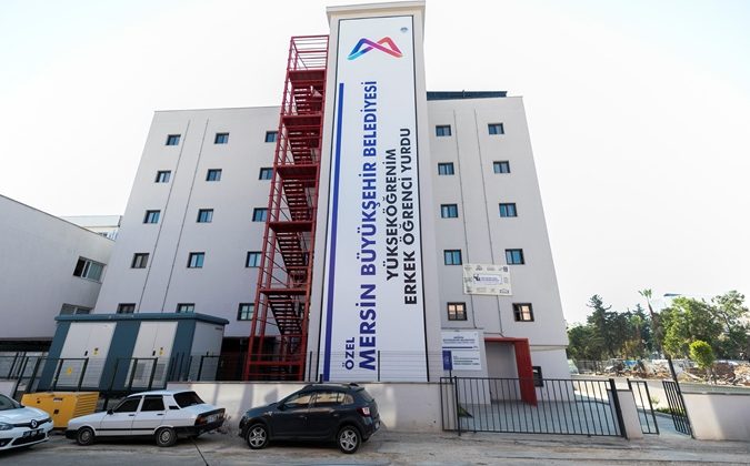 Mersin’de depremzedeler sıcak yuva ortamında misafir ediliyor