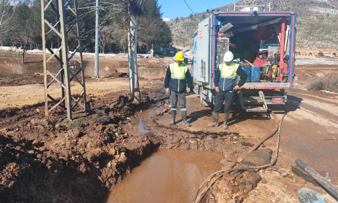 MESKİ, Adıyaman’da depremden zarar gören içme suyu hatlarını onarıyor