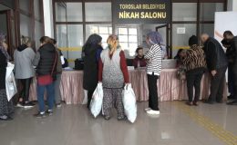 Toroslar Belediyesi depremzedeleri yalnız bırakmıyor