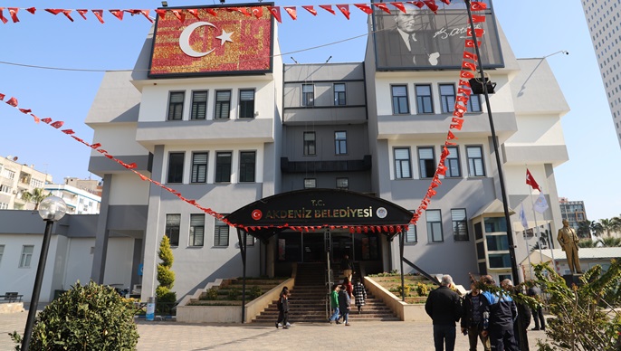 Akdeniz Belediyesi, Mersin’e gelen depremzedeleri ağırlıyor