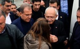 Cumhur Başkanı Adayı Kemal Kılıçdaroğlu, Mersin Büyükşehir’in Hatay’daki çadırkentini ziyaret etti