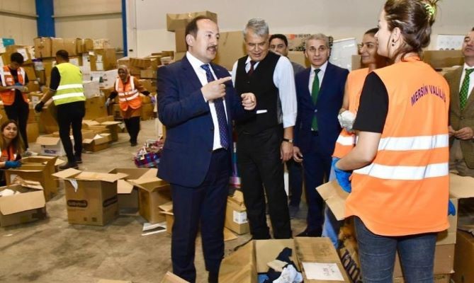 Vali Pehlivan, AFAD Lojistik Merkezinde incelemelerde bulundu