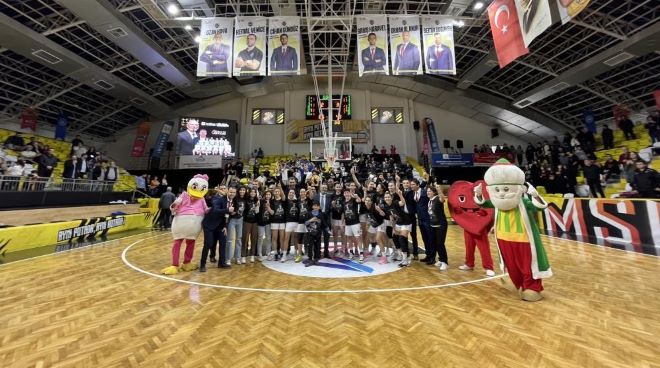 Tarsus Belediyesi Kadın Basketbol Takımı, Süper Lig’e yükseldi
