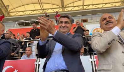 DEVA Partisi Genel Başkan Yardımcısı Ekmen, MİY’in Şampiyonluk sevincine ortak oldu
