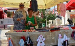 Çamlıyayla’nın İğne Oyaları Büyükşehir stantlarında görücüye çıktı