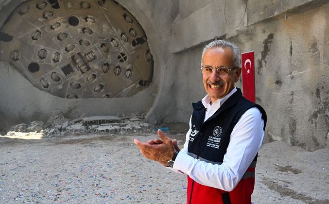 Türkiye’nin en uzun demiryolu tünelinde ışık göründü