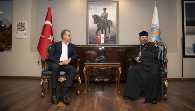 Başkan Seçer, Türkiye Ermenileri Patriği Sahak Maşalyan ile bir araya geldi