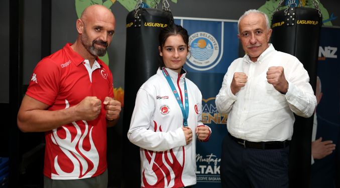 Gültak, Avrupa Şampiyonu Hilal’i Tebrik Etti