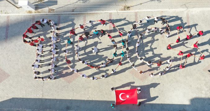 18 LGS Kurs merkezinde Cumhuriyet’in 100. yılı heyecanı yaşanıyor