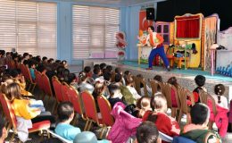 Büyükşehir tüm çocukları tiyatroyla buluşturuyor