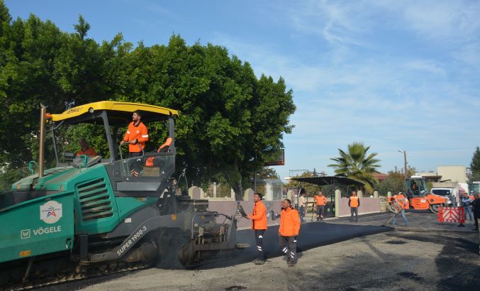 Büyükşehir’in Yenice’de asfaltlama çalışmaları sürüyor