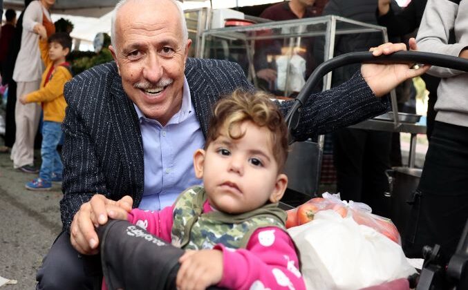 Gültak, Gündoğdu mahallesi semt pazarını ziyaret etti