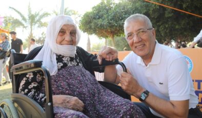 Emeklilere Başkan Tarhan’dan bir müjde daha ayda 500 tl yardım