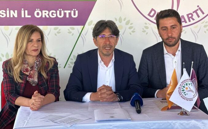 Milletvekili Bozan: “Kendisine ‘gazeteciyim’ diyen 3 usulsüz seçmen tespit ettik”