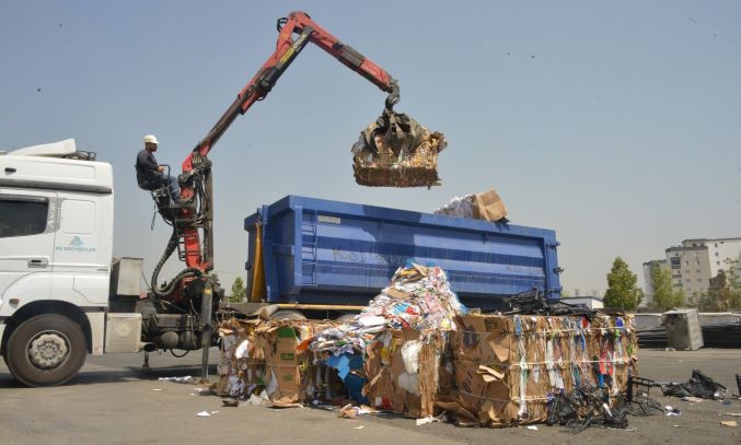 Yenişehir Belediyesi 352 ton ambalaj ve tekstil atığını geri dönüşüme kazandırdı