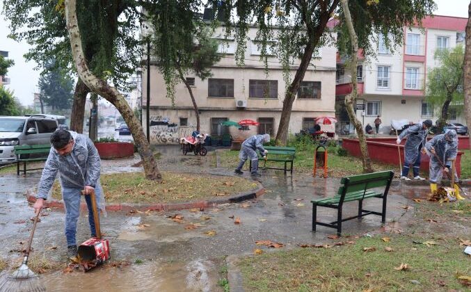 Toroslar Belediyesinden mazgal temizliği