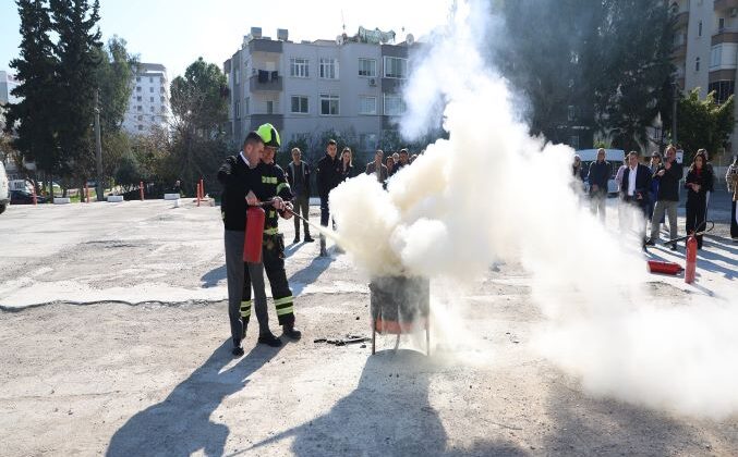 Mezitli Belediyesi’nden yangın bilinçlendirme semineri