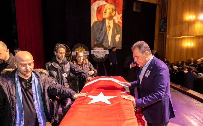 Seçer, Genç Keman Sanatçısı Laçin Akyol’un cenaze törenine katıldı