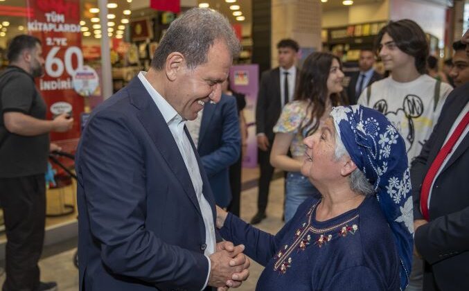 Mersin’de yaş almışlara uzanan elin adı Mersin Büyükşehir Belediyesi