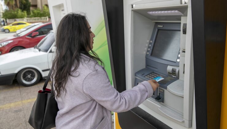 Büyükşehir Halk kart ve öğrenim yardımı ödemelerini hesaplara yatırdı