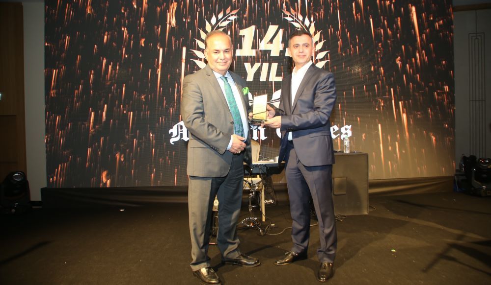 Hayırsever iş insanı Mehmet Deniz’e Mersin Times’tan Onur Plaketi
