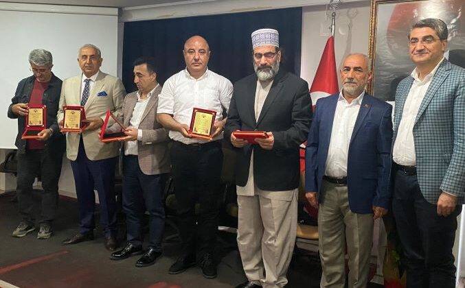 Mersin’de Zaza Kültürü Tanıtım Programı yoğun ilgi gördü