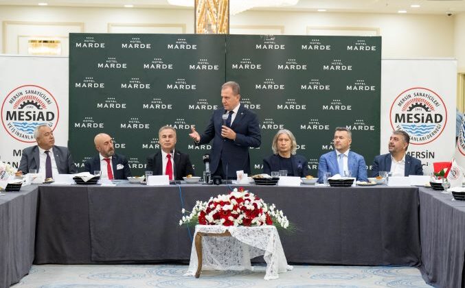 Seçer: Demokrasinin temel taşı sivil toplumdur