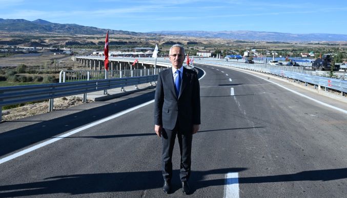 Türkiye’deki araçların yarısı bayramda otoyollardaydı