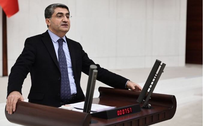 DEVA Partili Ekmen: Yerli muz üreticileri korunmalı