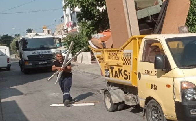 Akdeniz de her gün tonlarca mobilya, inşaat, tekstil ve tarımsal atık toplanıyor